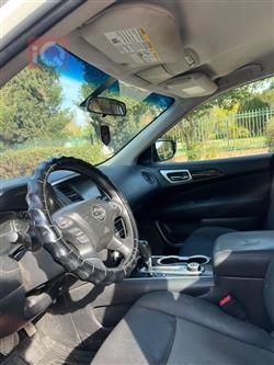 نیسان پاسفایندەر